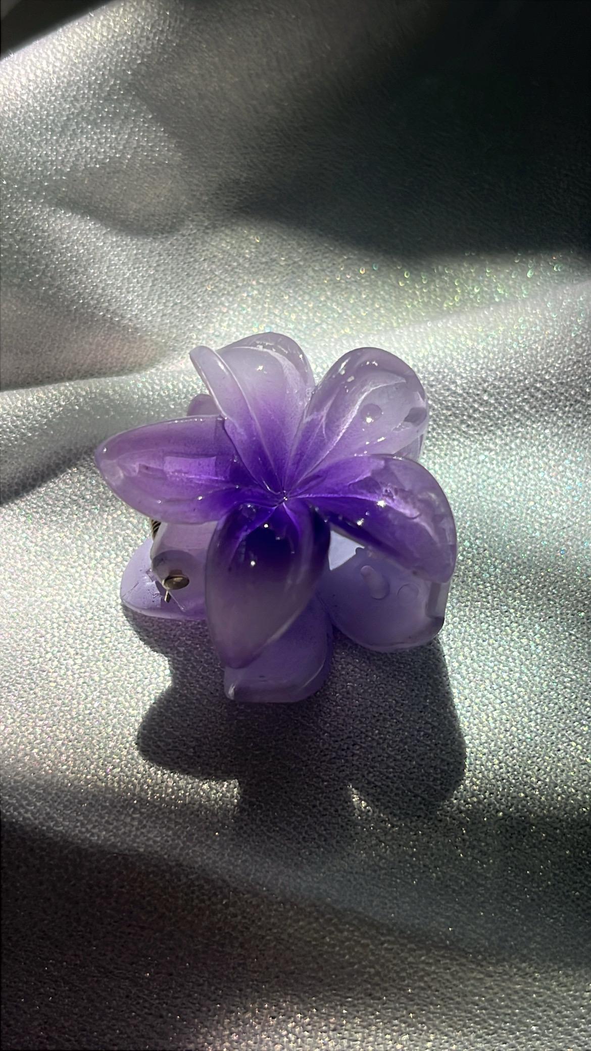 Aurora Petal Clip(Six more colors available) - small